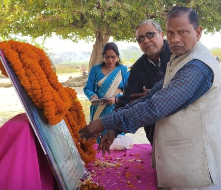 विजेताओं को पुरस्कार, जरूरतमंदों को सम्मानपूर्वक दिए गए कम्बल