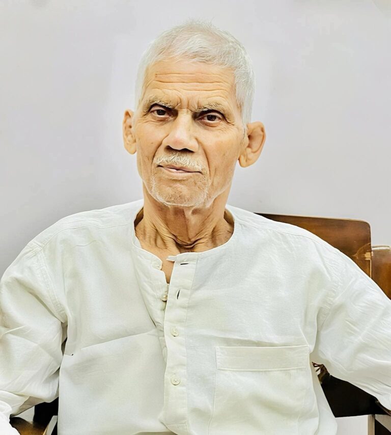 मंत्री गिरीश चंद्र यादव के पिता सवधु यादव का निधन